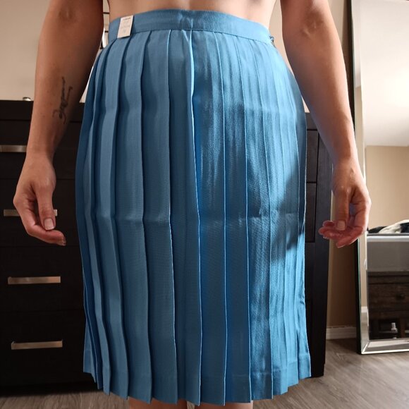 Vintage Powder Blue Pleated Skirt 1960s Mini Midi, XS-S Vintage Deadstock/ NOS - Picture 3 of 9